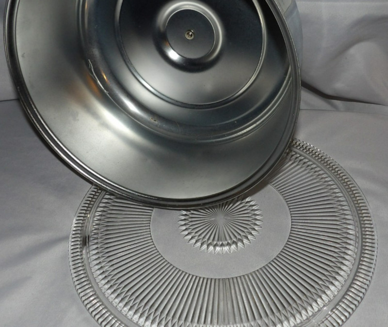 Vintage Everedy KAKE-SAVER Chrome Dome Cover 11"x5" with GLASS Cake Plate 12.5" gallery