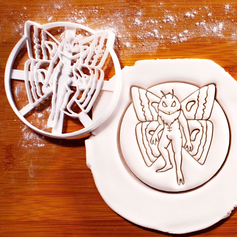Realistic Mothman Cookie Cutter – cryptid paranormal Point Pleasant myth alien