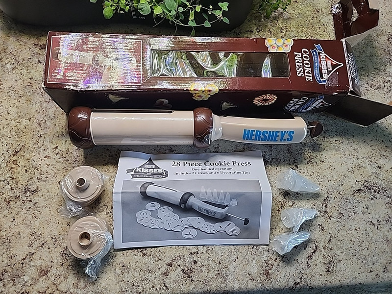 New in Box Hershey’s Kisses Cookie Press