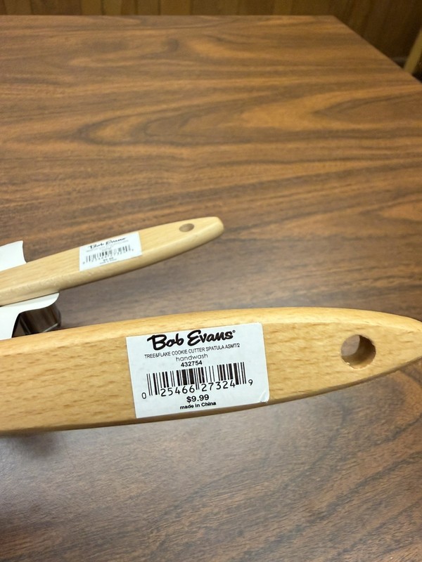 NEW Bob Evans Christmas Tree & Snowflake Spatula with Cookie Cutter SET OF 2 gallery