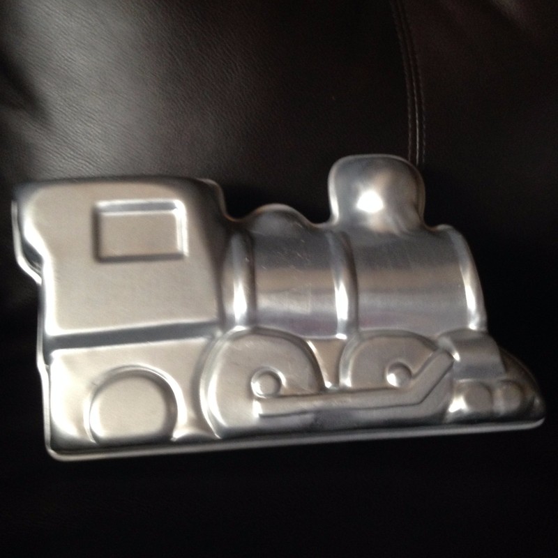 VINTAGE 1974 WILTON 3D STAND UP TRAIN CHOO CHOO CAKE PAN CHOCOLATE MOLD THOMAS