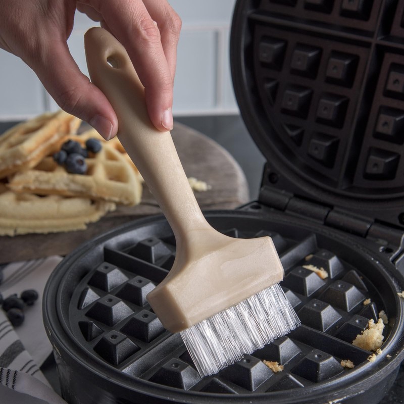 Carlisle Foodservice Products 4011400 Wide Waffle Iron Brush 3 Teflon gallery