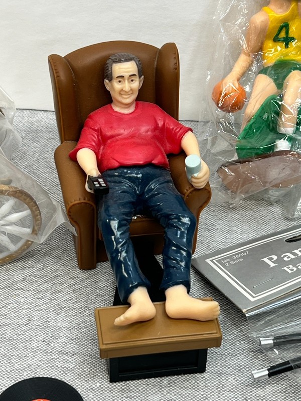Vtg Wilton Cake Decorating Toppers Multiple Themes Man in Recliner Basketball gallery