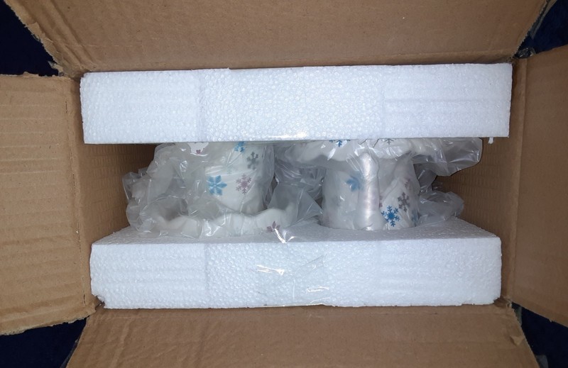 2 Temp-tations Snowflake ceramic seasonal cupcake stands NIB NR gallery
