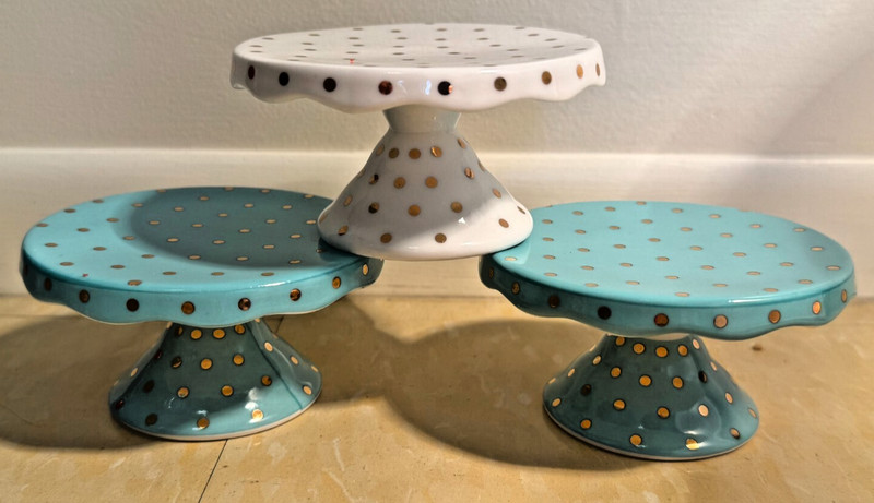 3 Cupcake Stands Mini Pedestals Grace’s Teaware Polka Dots Porcelain white/teal