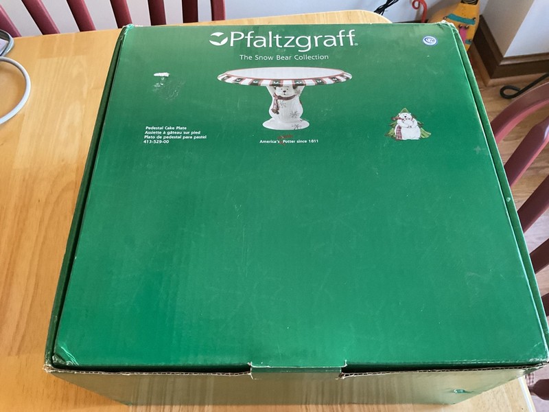 PHALTZGRFF SNOW BEAR CHRISTMAS PEDESTAL CAKE STAND PLATE NEW