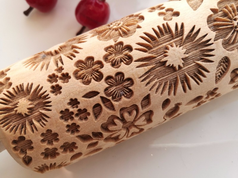 Embossed Dough roller Cornflower Embossed Wooden Rolling Pin Springerle Mold gallery