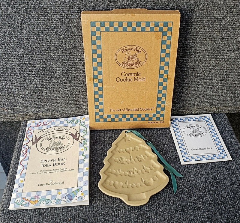 Vintage Brown Bag Cookie Art Cookie Mold [Christmas Tree] (NEW -OPEN BOX)