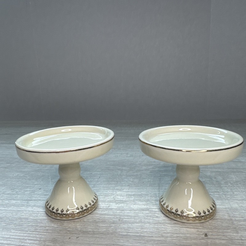 Victorian Trading Co. Cupcake Stands. Set Of 2