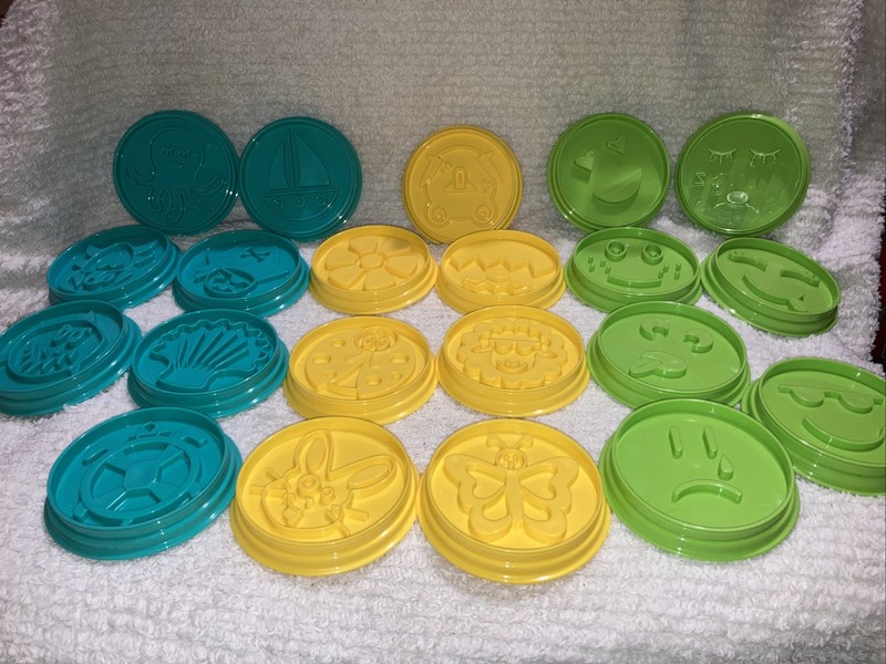 Pampered Chef Cookie Cutter Set Under the Sea 100072 Easter 100071 Emoji 21 PC