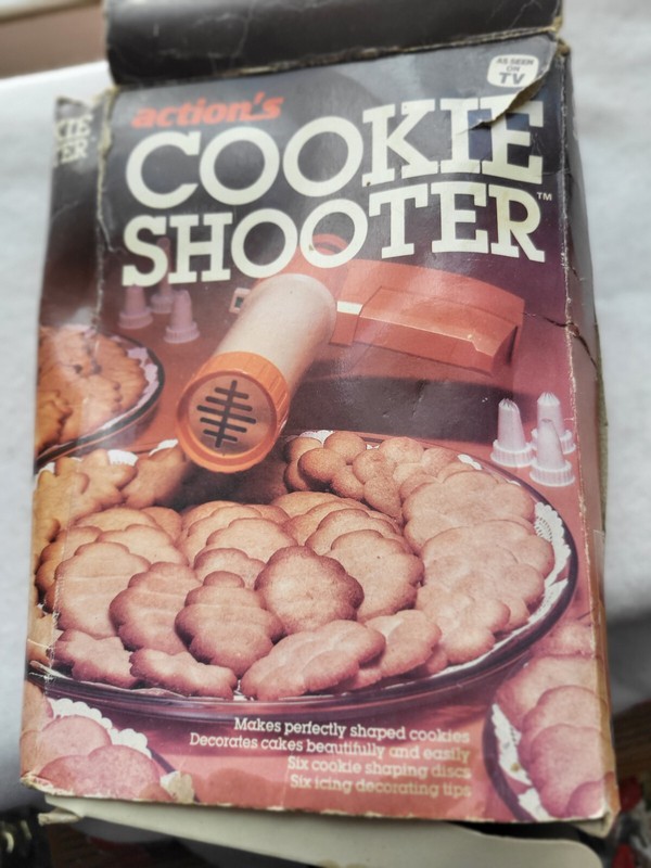 Vintage 1984 Actions Cookie Shooter and Cake Decorator As Seen on TV