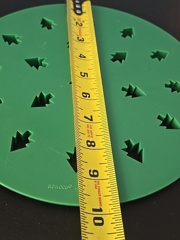 Pie Crust Stencil Cutting Pattern Christmas Trees Green 9.75” Rowoco Hong Kong gallery