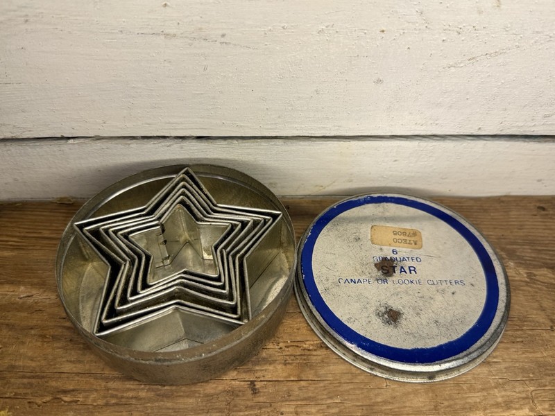 Vintage Ateco Plain Star Cookie Cutter Set of 6 Piece Set 1 3/4″ to 3 1/2″ #7805