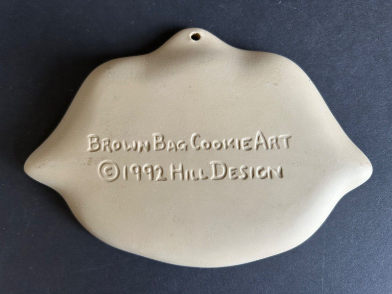 Brown Bag Cookie Art 1992 Stoneware Mold Angel Cherub Cloud 4.5 x 6.5 inches gallery