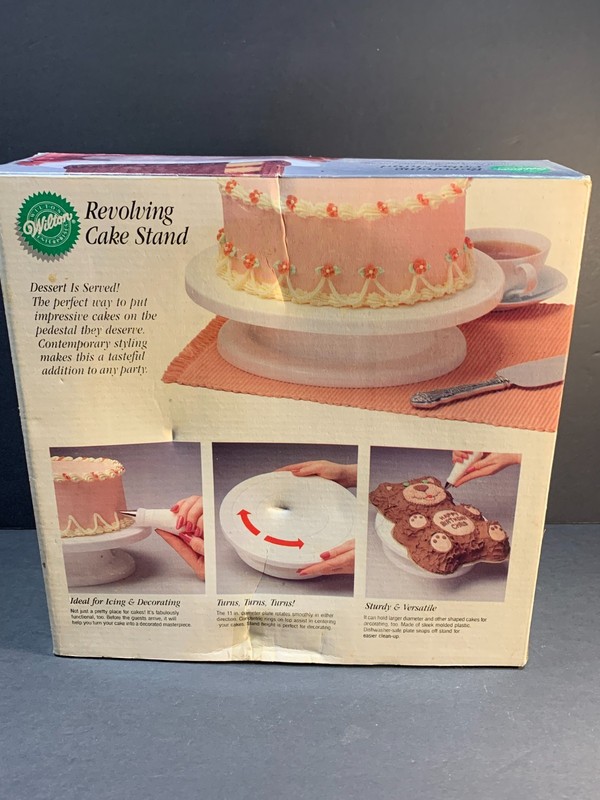 Vintage 1989 Wilton 11" Revolving Cake Stand – Original Box & Wrapping gallery