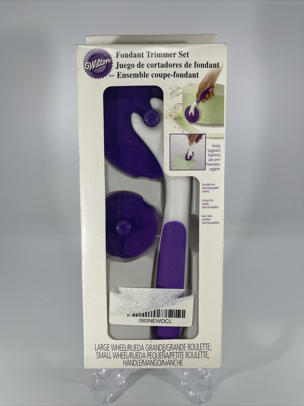 New! Wilton Fondant Trimmer Set Including 2 Interchangeable Wheels