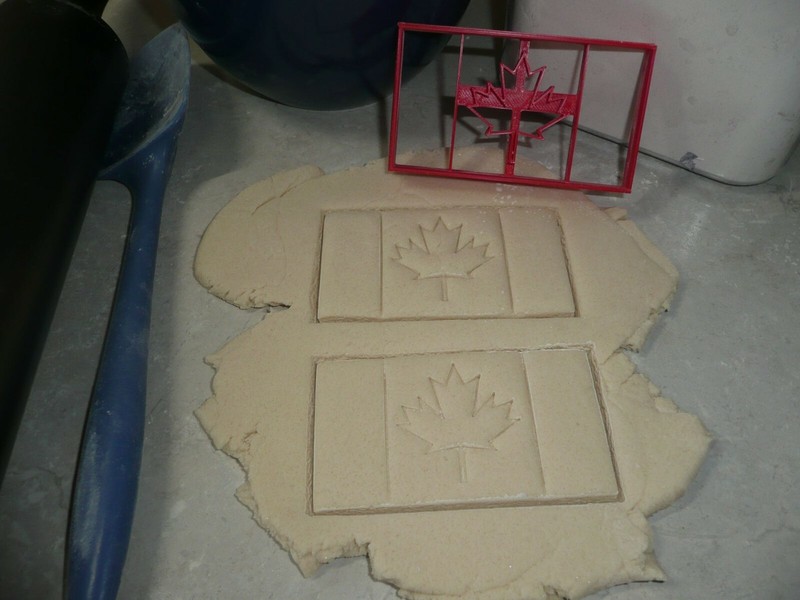 CANADA FLAG MAPLE LEAF CANADIAN COUNTRY COOKIE CUTTER USA PR4109 gallery