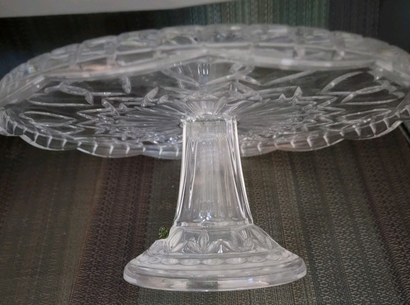 Hearts Design Cake Stand. 11.5" Wide. Shannon Crystal Designs Of Ireland. Nice! gallery