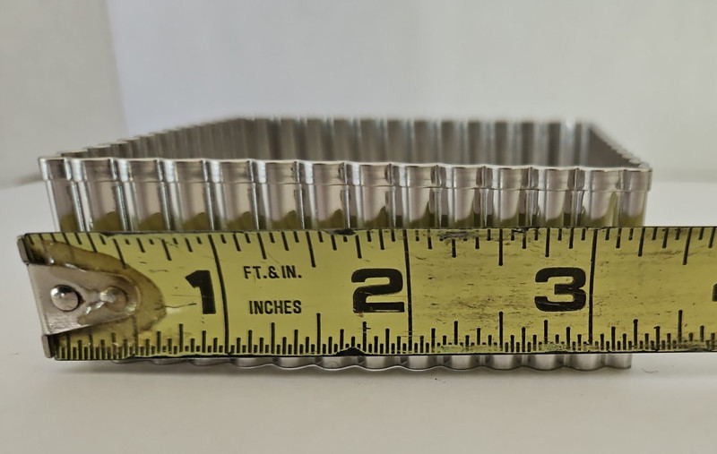 Ateco Cutters 5-Piece Set Double Fluted Square #5203 1-1/8" to -3-1/4" With Tin gallery
