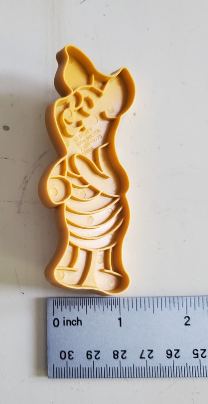 Plastic Piglet Cookie Cutter & Stamp from beloved Winnie the Pooh gallery