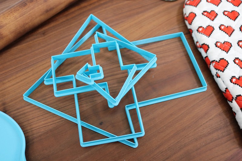 XL Arrow Cookie Cutters - 9in through 1in Concentric Cutters gallery
