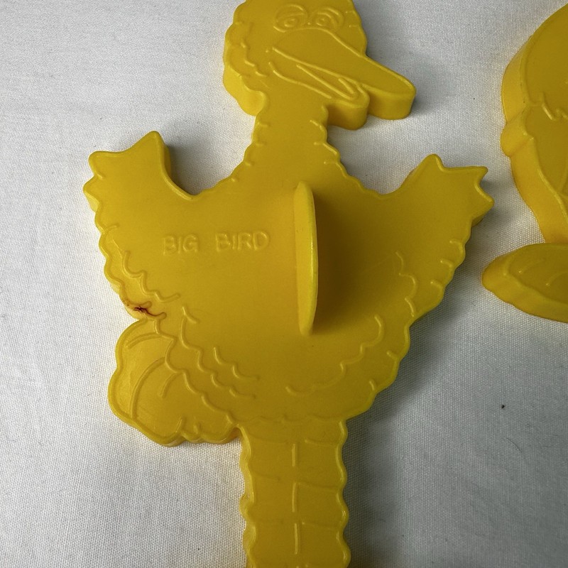 Vintage Lot 3 Wilton Sesame Street Cookie Cutters Playdoh Molds Muppets 70s gallery