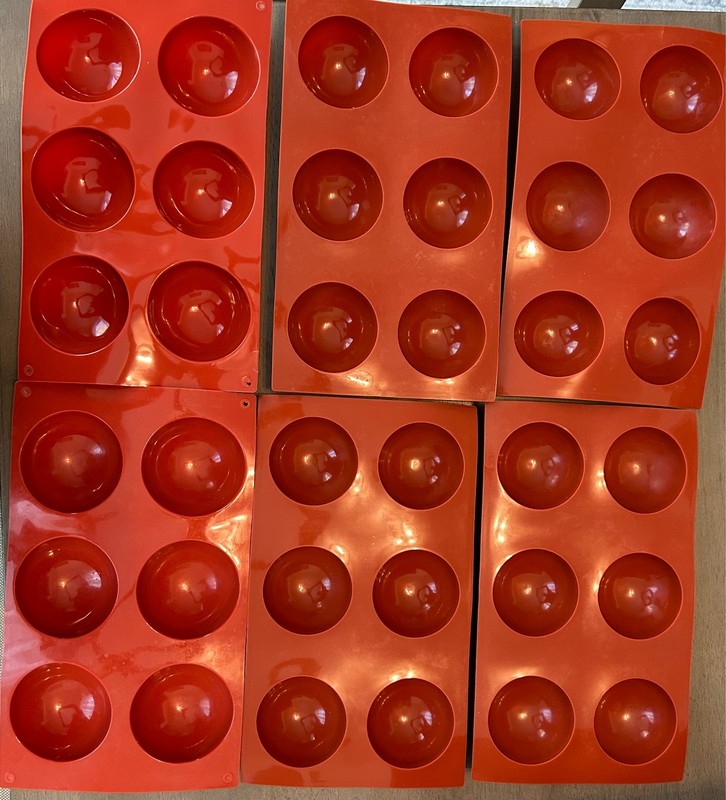 6-Pack 2.5" Silicone Half Sphere Molds - 5 VGUC + 1 New gallery