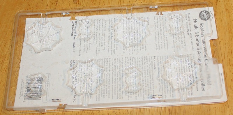 Wilton ~ WILTON SKULLS (2115-1421) and SPIDERS & WEBS (2115-1552) Candy Mold Set gallery