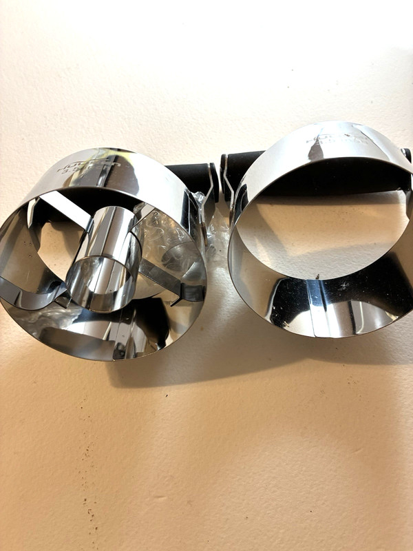 Hulisen Donut Cutter & 3.5 Inch Biscuit Cutter (Set Of 2), Soft Grip gallery