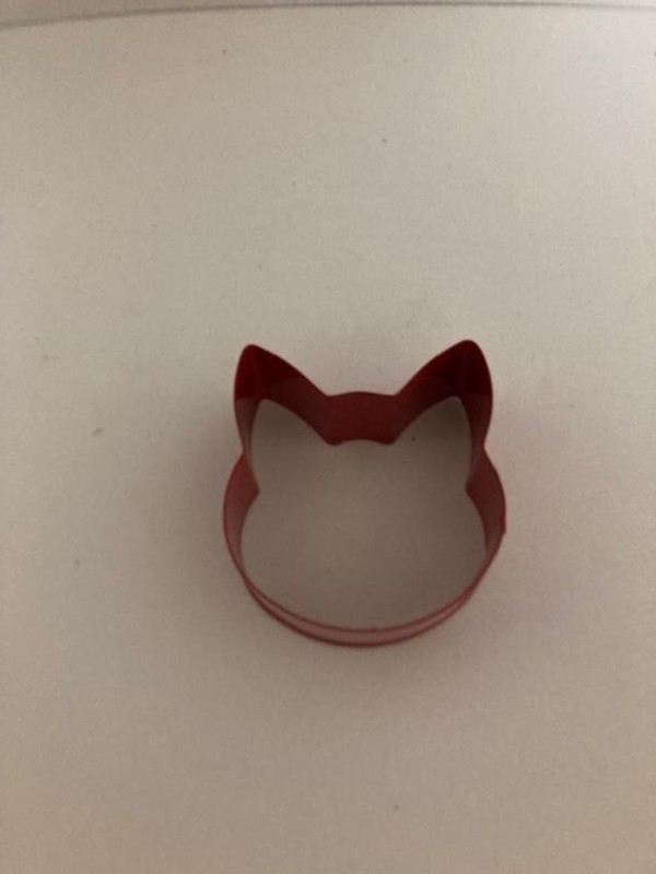 Red Metal Cookie Cutter – Shape – Kitty or Cat Shape – Small Size