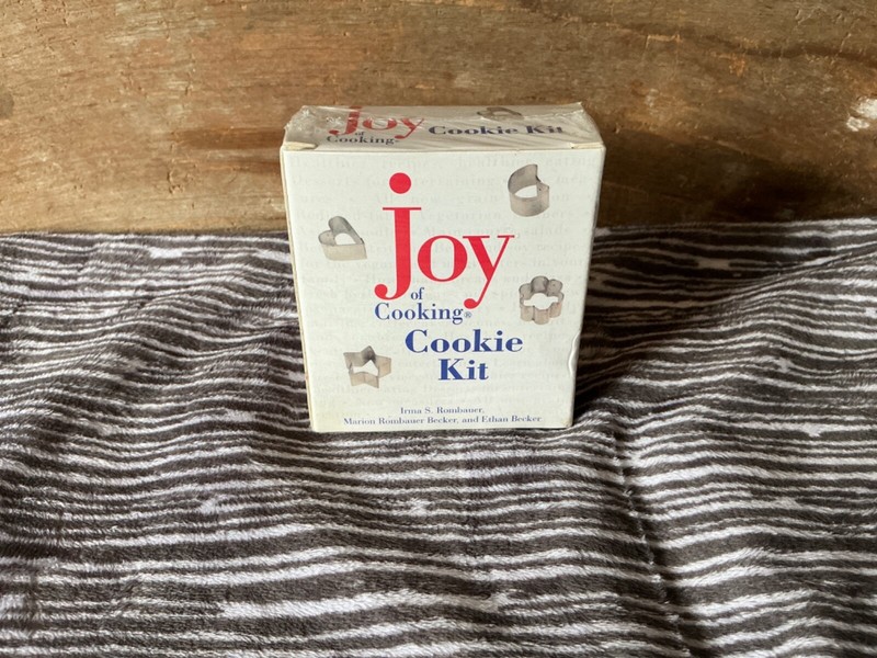 *NEW* Joy of Cooking Cookie Kit – Running Press Mini Book & Mini Cookie Cutters