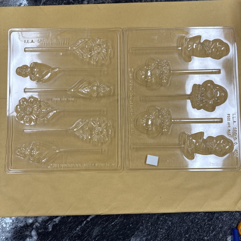2 Int Plastic chocolate lollipop Easter molds – Chicks, Duck, Flowers (38) 1989