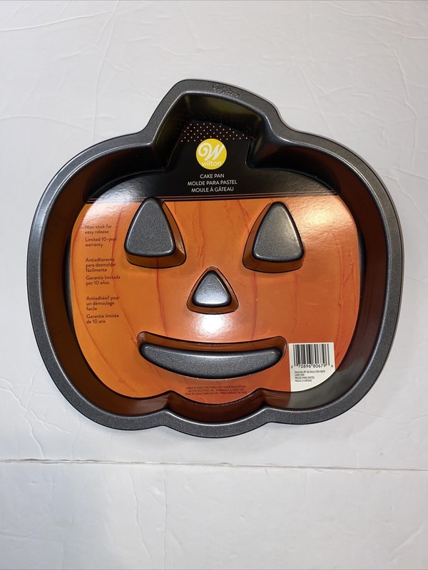 PUMPKIN HALLOWEEN LARGE JACK O LANTERN METAL WILTON NON STICK CAKE PAN/NEW