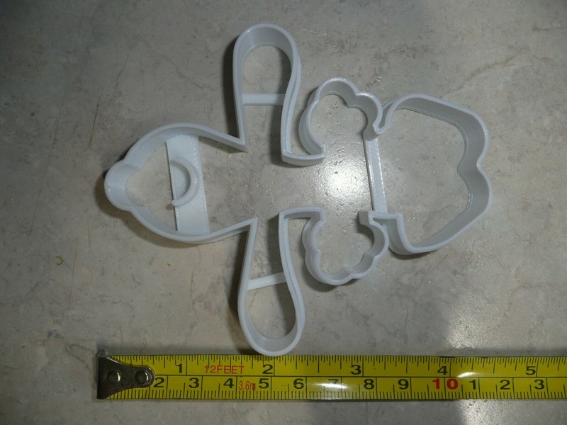 SNOOPY DANCING CHARLIE BROWN PET BEAGLE PEANUTS COOKIE COOKIE CUTTER USA PR3493 gallery