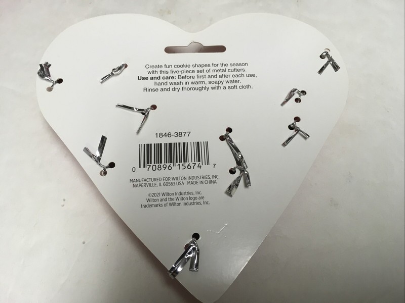 NEW 5 Pc Metal Wilton Valentine Red & Pink Hearts Arrow Mini Cookie Cutters NIP gallery