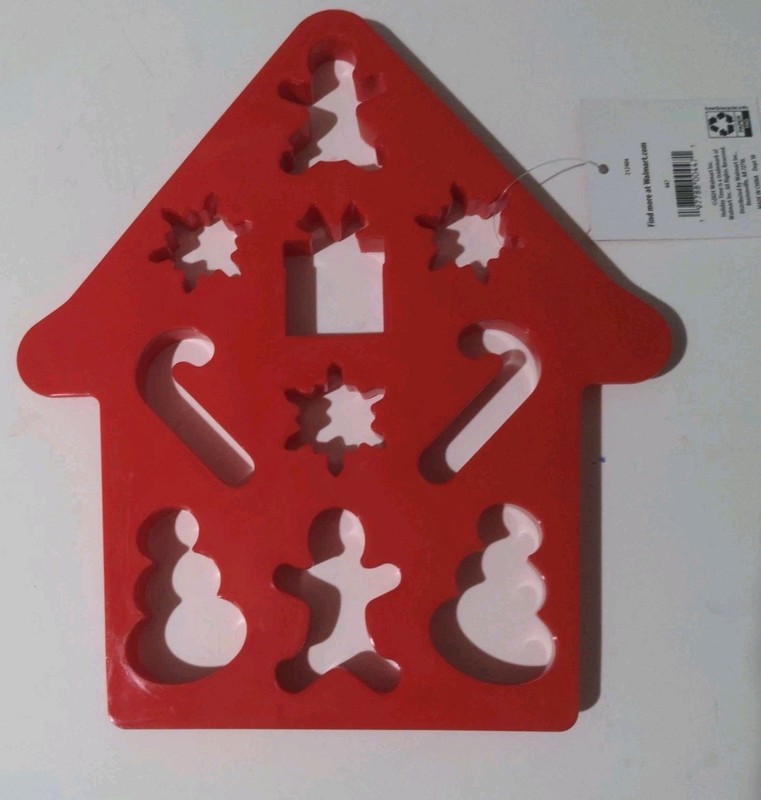 Holiday Time Red 10 Christmas Shape Mini Cookie Cutter NEW