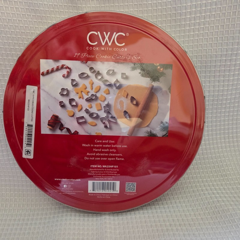 CWC Cook With Color 19 Piece Cookie Cutter Set Metal Vintage Ornament Designs gallery