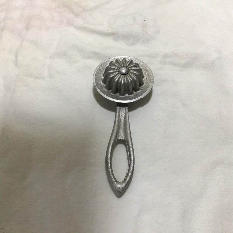 VTG Aluminum Pie Pastry Wheel Crimper Edge Cutter Kitchen Baking Tool Farmhouse