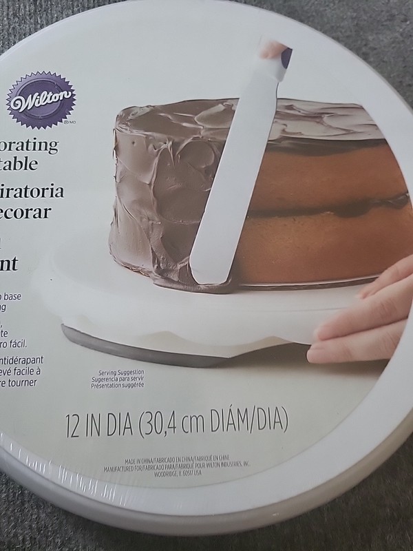 Wilton Trim n Turn Plus Cake Turntable Rotating Decorating Stand Non Slip Base gallery