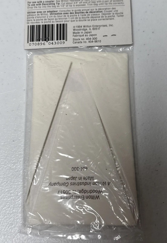 WILTON 8" Professional Decorating Bag New gallery