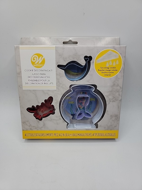 Wilton Cookie Decorating Kit 12 pcs Cutters Bags Tips Fish Bowl Crab Sea Narwal