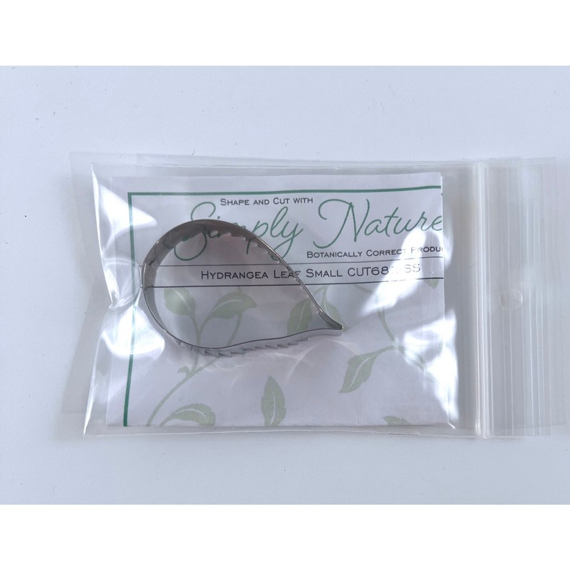 Simply Nature Hydrangea Leaf Small Cutter CUT682-SS Sugar Flower Cake Tool