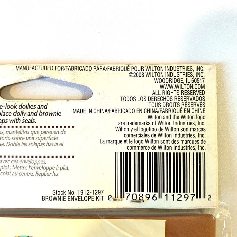 Wilton Brownie Envelope Kit 6 Envelopes 6 Doilies 6 Sweet Sticker Seals gallery