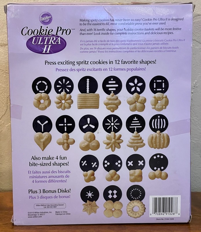 Wilton Cookie Pro Ultra II Cookie Press w/ 12 + 4 Bonus Discs, See-Through NEW gallery