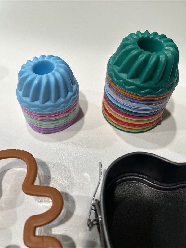 Miscellaneous Cupcake Muffin Cups Cookie Cutters Measuring Cups gallery