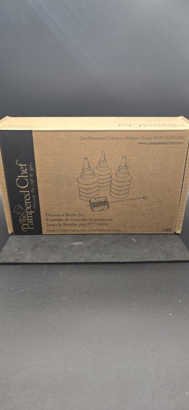 Pampered Chef Bottle Decorator Set/3 Tip's Bottles Cake Cook Frosting Opened NEW