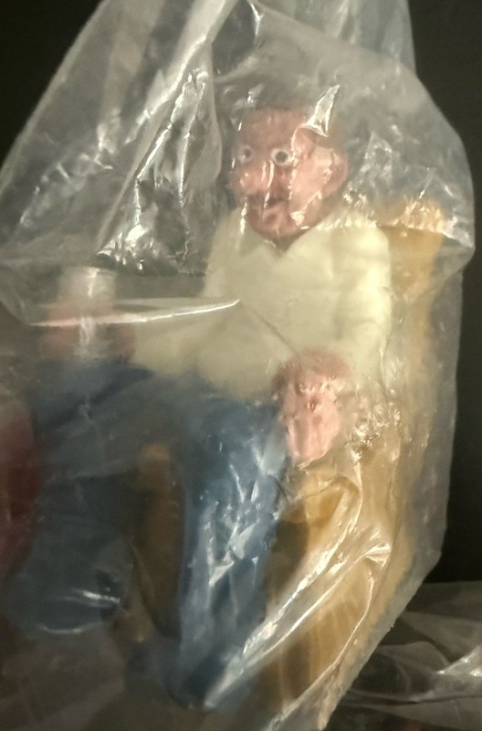 Lot 2 Vintage 1987 Wilton CAKE Tops Retired Old Man, Sick Man Beer Hungover gallery