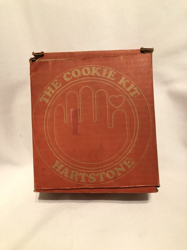 Hartstone The Cookie Kit 4 Molds Horse,Goat ,Lion, Elephant w/ Box & Recipes
