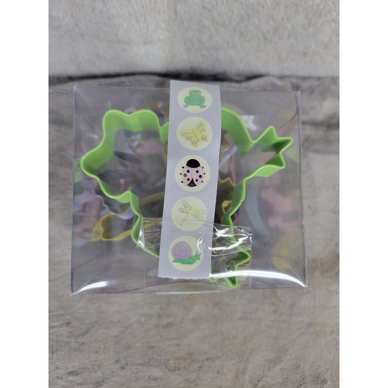 Williams Sonoma Garden Patch Cookie Cutters Set of 5 Frog Butterfly Ladybug gallery