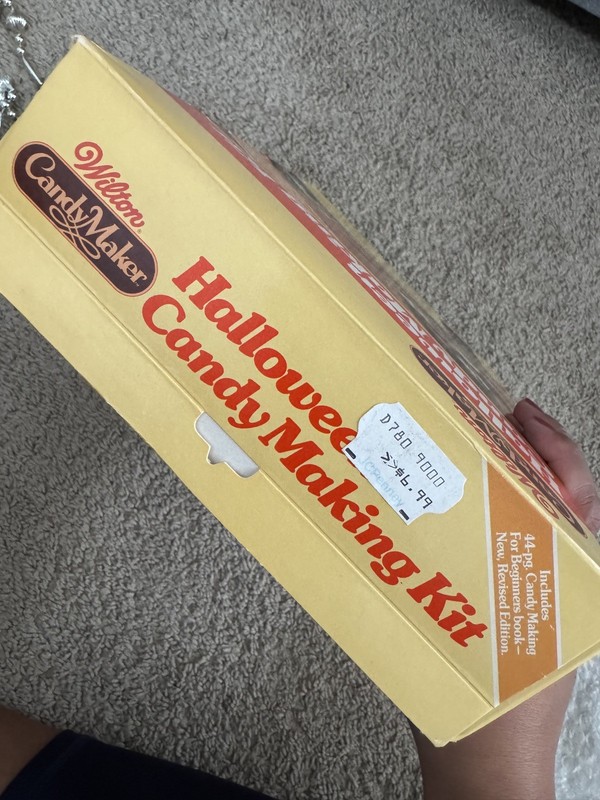 Vintage Wilton CandyMaker Halloween Candy Making Kit 1983 Chocolate Mold Plastic gallery